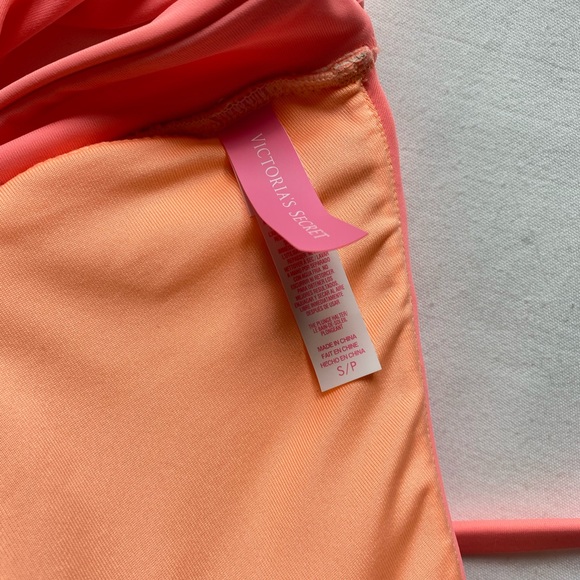 🩷Victoria's Secret padded bikini top pink coral - Picture 6 of 6